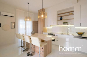 Piraeus Coast Stylish homm next to the Sea